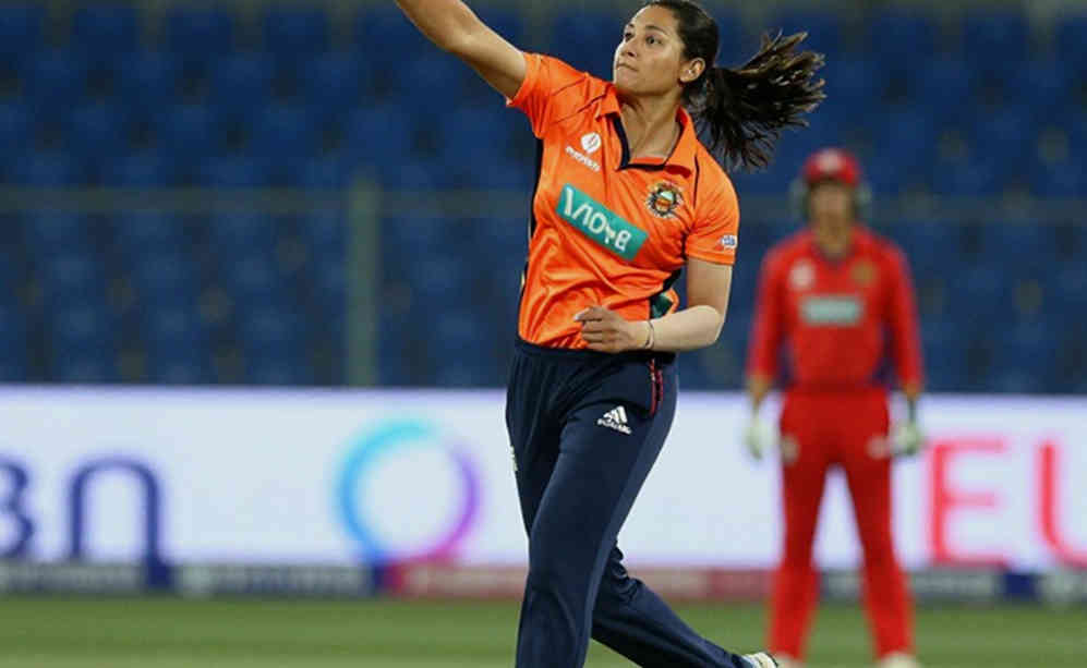 নিলামের রাতে নেটে একা: এশীয় ক্রিকেটের নতুন অর্থনীতি নিলামের রাতে নেটে একা: এশীয় ক্রিকেটের নতুন অর্থনীতি