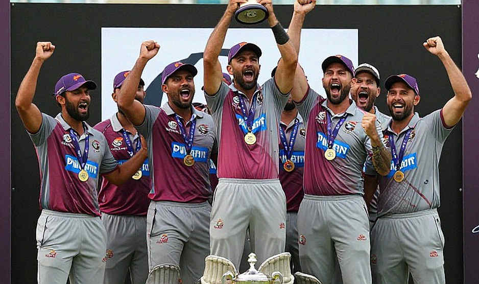 চোদ্দ দলের বিশ্বকাপ: দরজা খুলছে, বেতন খুলছে না